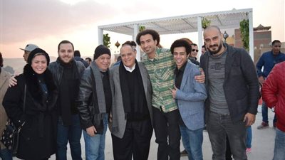 خاص.. أزمة بين علي ربيع ومخرج مسلسله الجديد “فكرة بمليون جنيه”