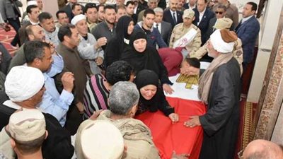 تشييع جثمان ثاني شهداء تفجير الدرب الأحمر الإرهابي في الشرقية (صور وفيديو)