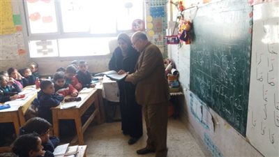 “مقصر في واجباته الوظيفية”.. إحالة مدير مدرسة ابتدائية في الإسكندرية للتحقيق (صور)