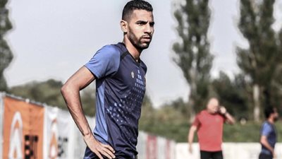 مؤمن زكريا يرد على شائعة إصابته المزمنة (صورة)