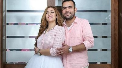 خالد عليش يغازل زوجته بصورة مثيرة على انستجرام (صورة)