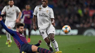 برشلونة يسجل هدفين في شباك ريال مدريد في 4 دقائق