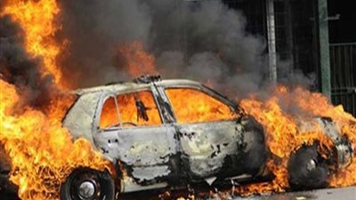 شاهد.. احتراق سيارة بطريق صلاح سالم ونجاة قائدها (فيديو)