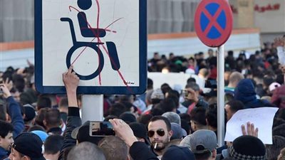 رويترز: طائرة بوتفليقة عادت من جنيف إلى الجزائر بدونه