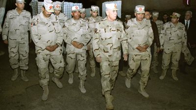 رئيس أركان حرب القوات المسلحة يتفقد عناصر قوات الجيش والشرطة بشمال سيناء (صور)