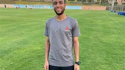 بعد اعتذاره.. مصطفى فرغلي لاعب منتخب السويس ينضم إلى تدريبات الفريق