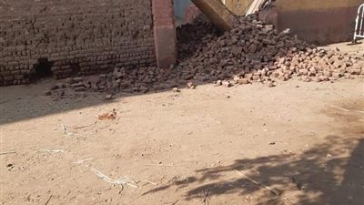 انهيار جزئي ببوابة كنيسة العذراء مريم في سوهاج دون وقوع إصابات بشرية (صور)