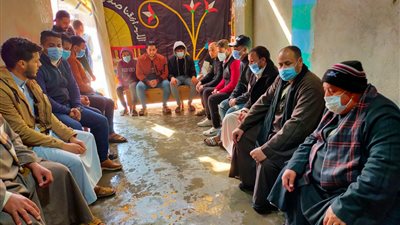 تلاميذ المدرس المقتول على يد طالب سعودي: 