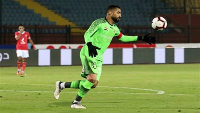 بعد مرور 30 دقيقة.. عامر عامر ينقذ مرمى سيراميكا كليوباترا من صحوة عبد الكبير الوادي