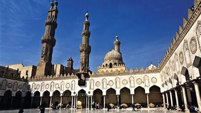 إلزام المعلمين بالتواصل الإلكتروني مع الطلاب.. تعرف على أهم قرارات 