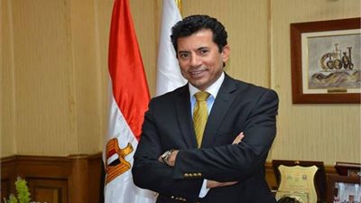 أشرف صبحي في وزارة الصحة لبحث إجراءات مواجهة كورونا في كأس العالم لكرة اليد