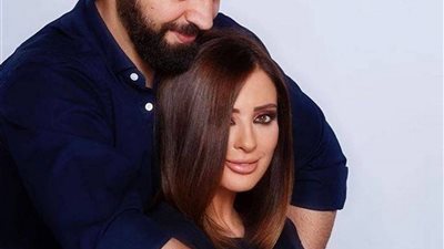 وفاء الكيلاني وتيم حسن يظهران معًا في عزاء حاتم علي بعد أنباء طلاقهما (صور)