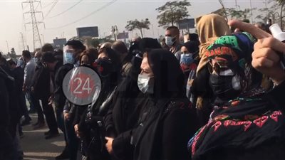 وزيرة الثقافة وإلهام شاهين بـ