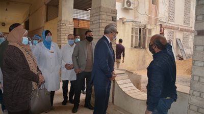 محافظ القليوبية يتابع مستشفيات العزل للتأكد من توافر أدوية كورونا