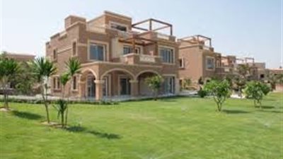 شكوي من عملاء لانوفا فيستا من تشقق الفيلات واحتمال انهيارها