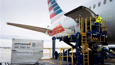 فيروس كورونا يتسبب في تأخير نقل أدوية السرطان في كندا