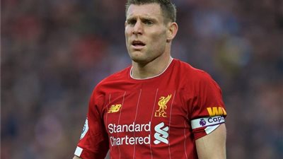 ليفربول يحتفل بعيد ميلاد جيمس ميلنر الـ35 (صورة)