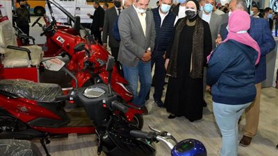 10 معلومات عن معرض إحلال السيارات القديمة بسيارات تعمل بالغاز الطبيعي