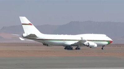 وصول وفد سلطنة عمان إلى السعودية للمشاركة في القمة الخليجية 41