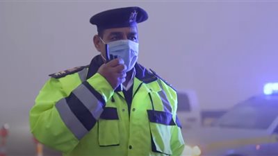 رجال على الطريق.. ضابط يكشف كواليس العمل لإنقاذ المواطنين في زمن الشبورة (فيديو)