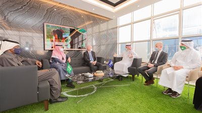 رئيس فيفا يكشف ظهور ثمار عمل الاتحاد السعودي قريبًا