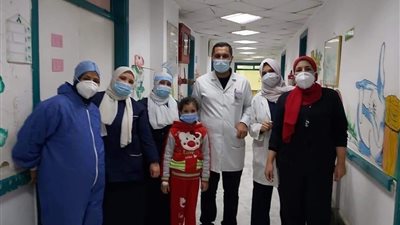 تعافي أول طفلة مصابة بفيروس كورونا بالأطفال التخصصي ببنها