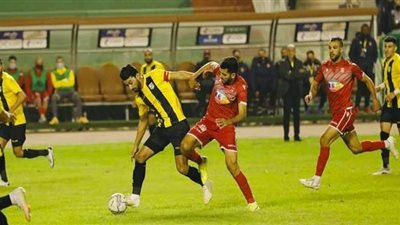 النجم الساحلي يتقدم على المقاولون العرب بهدف في الشوط الأول