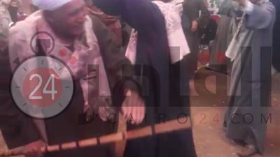 امسك مخالفة.. إقامة فرح شعبي بالمزمار البلدي في سوهاج رغم تحذيرات كورونا (فيديو)