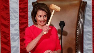 بيلوسي: ترامب بات يشكل خطرًا على الولايات المتحدة