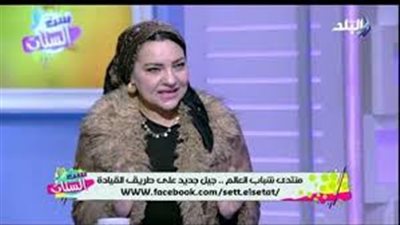 أستاذ مواد بشرية تكشف طريقة التخطيط للحياة مع بداية العام (فيديو)
