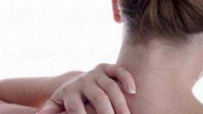 من ضمنها تبديل ملاءات الأسرة.. طرق التخلص من حبوب الظهر للأبد