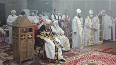 إيبارشية إسنا وأرمنت بالأقصر تقيما قداس عيد الميلاد وسط إجراءات احترازية مشددة (صور)