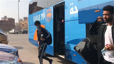 وصول فريقي المقاصة وأسوان لملعب المقاولون العرب