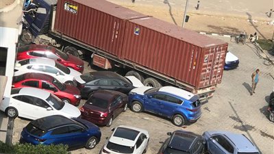 بسبب الشبورة وعدم الرؤية.. حادث تصادم بطريق المعادي