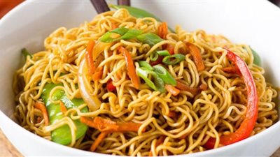 أبرزها زيادة الوزن وتليف الكبد وقرحة بالمعدة.. تعرف على أضرار  تناول 