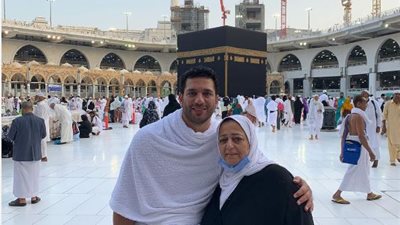 سلمي على فادي وبابا.. حسن الرداد يعلن وفاة والدته