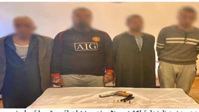 خصومة ثأرية.. 4 أشخاص يطلقون النيران على بقال بالقاهرة