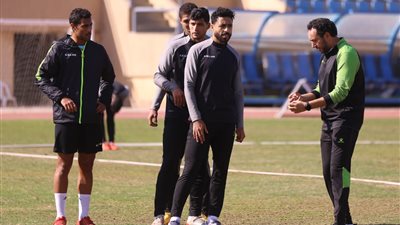 سيراميكا كليوباترا يختتم تدريباته بالدفاع الجوي استعدادًا للمقاولون العرب