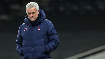 مورينيو يطلب من إدارة توتنهام ضم النجم الأرجنتيني