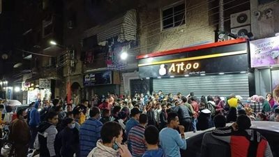 سبب التزاحم على الفرع.. إدارة مطعم 