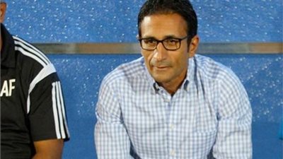 أحمد سامي يعقد جلسه مع لاعبي سموحة قبل مواجهة البنك الأهلي