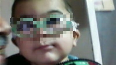 باقٍ 3 شهور.. حكاية أسرة بسيطة تنتظر فقدان وليدها الوحيد بسبب قلة المال