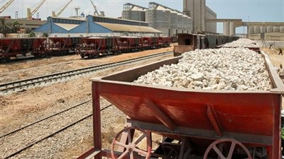 نقل 14 ألف حاوية عبر  القطارات.. 