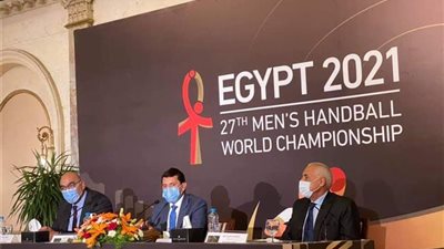 وزير الرياضة يتابع مع غرفة عمليات المونديال وصول المنتخبات وإجراءات الاستقبال