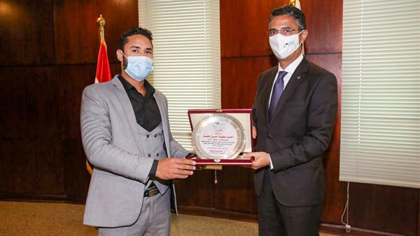 شريف فاروق رئيس الهيئة