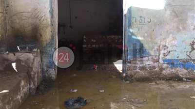 المياه الجوفية تُغرق منازل قرية الكولا بسوهاج.. والأهالي: 