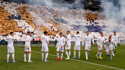 تأجيل مباراة ساوثهامبتون وليدز يونايتد بالدوري الإنجليزي 