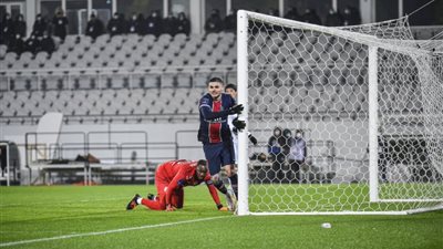 باريس سان جيرمان يتقدم على مارسيليا بهدف في الشوط الأول من السوبر الفرنسي 