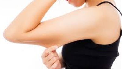 دهون الذراعين عنيدة وصعبة.. هذه التمارين تخلصك منها