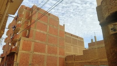 رياح وسحب تنذر بهطول أمطار فى أسوان 